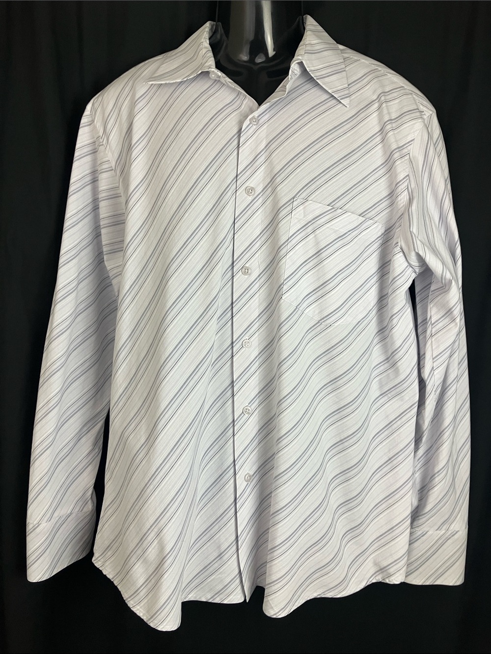 Aeropostale White and Light Gray Diagonal Stripe Dress Shirt Men’s Size L